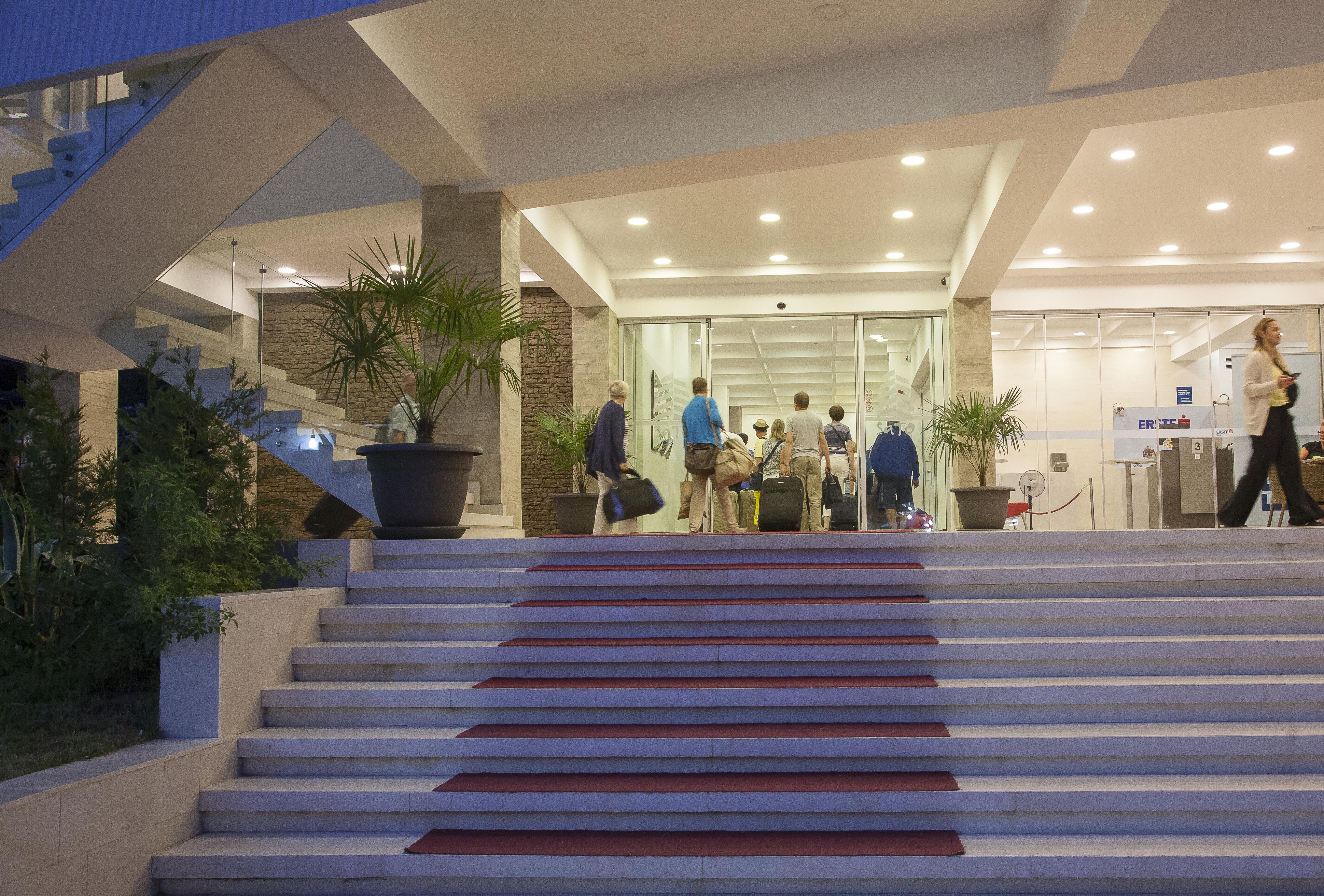 Sato Conference And Spa Hotel Sutomore Exterior foto